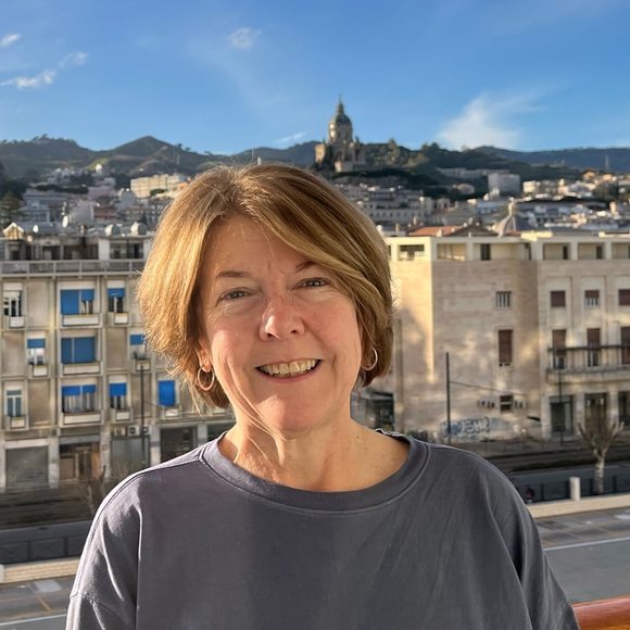 Meet your Posher, Michelle - Picture 1 of 1